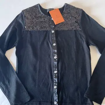 UA 비즈 장식 블랙 긴팔 가디건 울