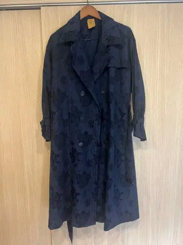 Tnewties 벽화에 숨겨진 금고 스탠드 칼라 코트 M 네이비