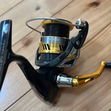 시마노 사하라 C3000 스피닝 릴