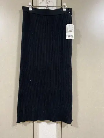택 포함 TRUNK 블랙 리브 롱 스커트