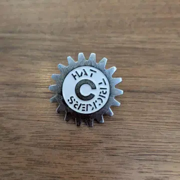 HAT TRICKERS 핀 배지 punk 펑크