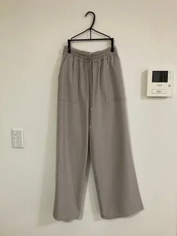 비트웜 이지 와이드 팬츠 38 르쿨르 블랑 그레이지