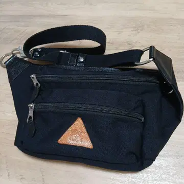 일비종떼 바디백