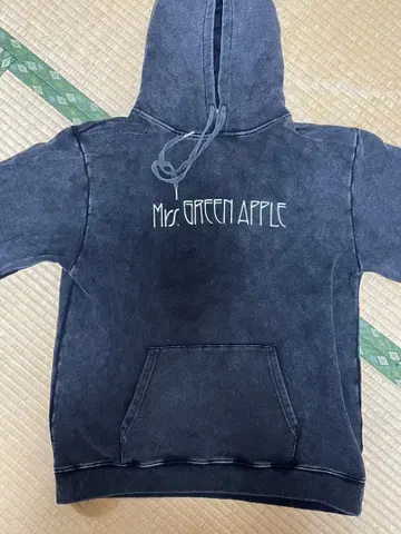 Mrs. GREEN APPLE 후드 부착 후드티