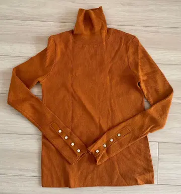 DISCOAT 리브 소매 버튼 터틀 오렌지