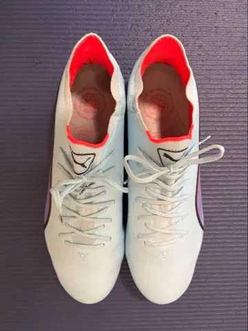 Puma King 얼티밋 HG/AG 실버스카이