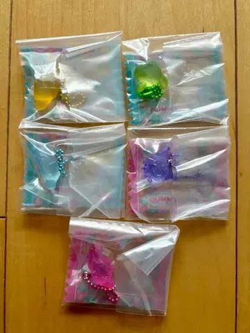 산리오 캐릭터즈 구미 참 구미&미니 파우치