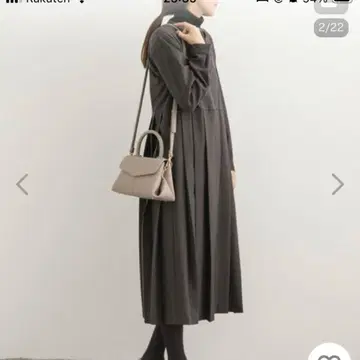 차콜 그레이 S 사이즈 사이드 플리츠 절개 원피스