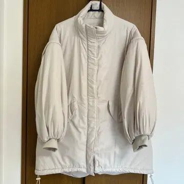 SELECT MOCA 볼륨 슬리브 점퍼