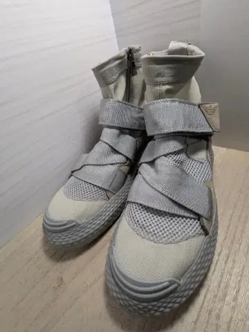 EMPORIO ARMANI 하이컷 스니커즈 US5 23cm 그레이