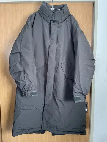 GU 히트 패디드 모즈 코트 M 사이즈 시착만 한 상품