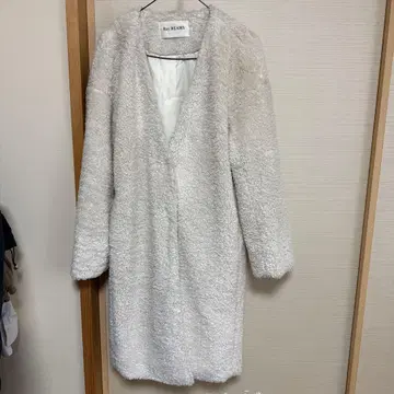 Ray BEAMS 화이트 롱 코트