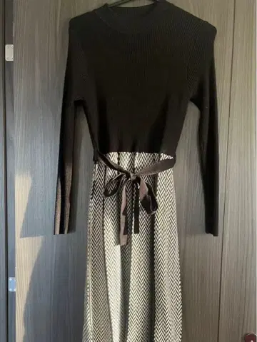 리브 니트 원피스 38 블랙 화이트