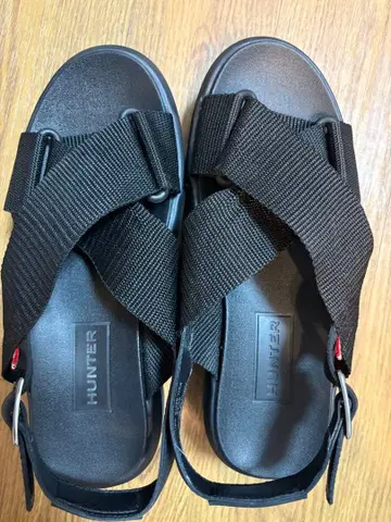 HUNTER 블랙 스포츠 샌들 UK6