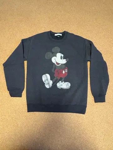 미키마우스 프린트 차콜 그레이 맨투맨