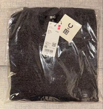 [ 완판템 새상품 ] UNIQLO C 릴랙스 V넥 스웨터 XS