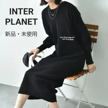 [택 포함 새상품] INTERPLANET 플로키 로고 프린트 원피스 블랙