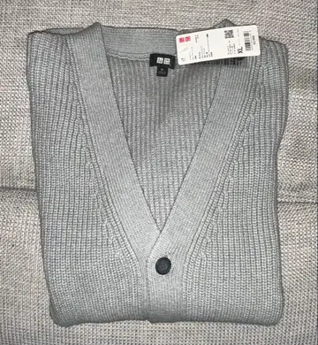 [ 완판템 새상품 ] 유니클로 미들 게이지 V넥 가디건 XL GRAY