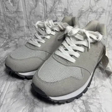 [택 포함 새상품] PEANUTS 스누피 스니커즈 그레이 23.5