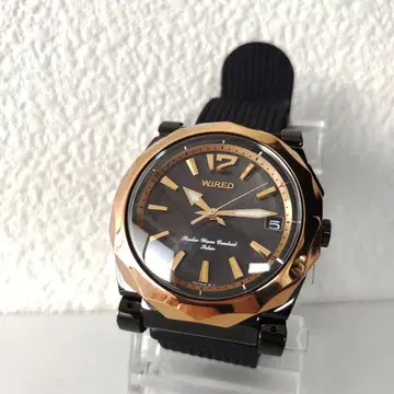 WILRED 손목시계 블랙 골드 전파 솔라
