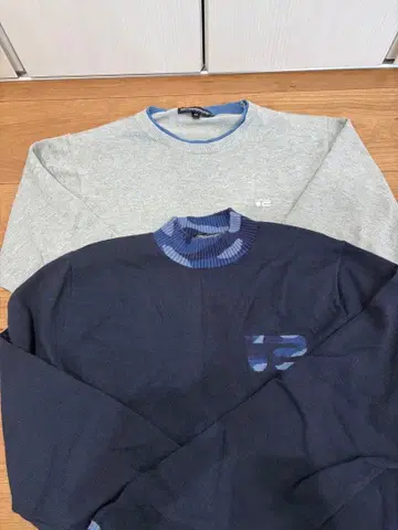 로사센 니트 스웨터 M 사이즈 2장 세트!