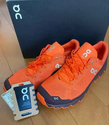 on 스니커즈 오렌지 cloudventure 27cm