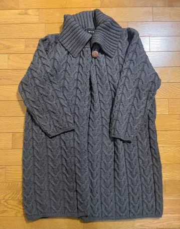 Punto Blanco 푸엔토 블랑코 케이블 니트 가디건