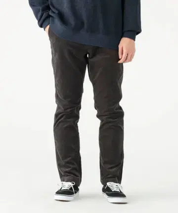 Beams 스트레치 바이어스 코듀로이 팬츠 차콜 그레이