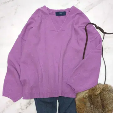 쉽스 울 캐시미어 니트 V넥 루즈핏 라벤더 풀오버