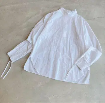 미사용 새상품 택 포함 갤러리 바이 프릴 칼라 셔츠 2WAY