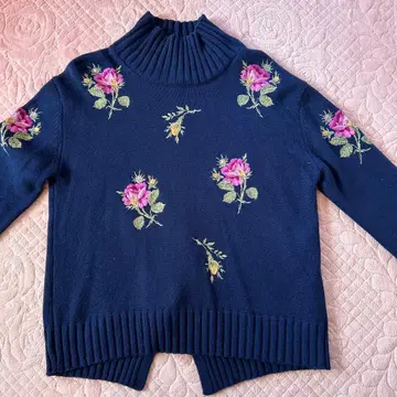 슈퍼 뷰티 니트 스웨터