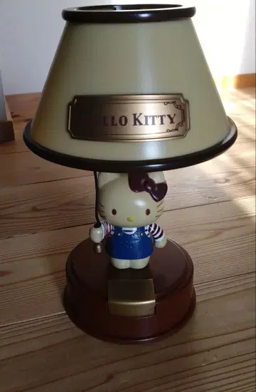 헬로키티 액션 인테리어 램프 (정크)