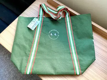 새상품 안야 힌드마치 에코백 Anya Hindmarch