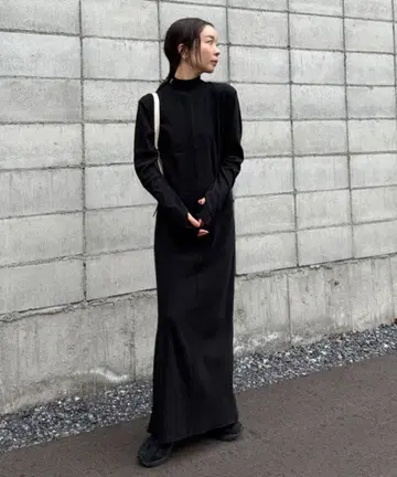 select MOCA by son 핑거 슬리브 프티 하이 립 원피스