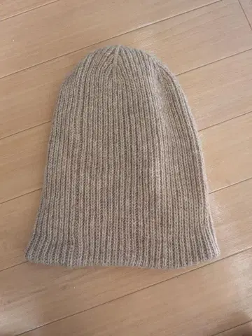 (N)인 베이지 리브 니트 모자