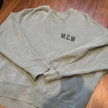 M.C.W. 크루넥 맨투맨