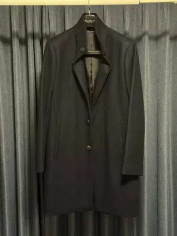 theory 네이비 스텐카라 코트