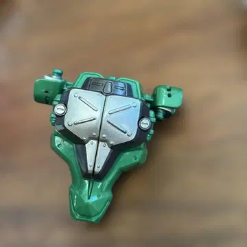 가면라이더 류우키 마그나기가 복부 방패 부품 드래그 쉴드만