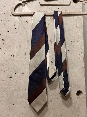 프랑코 바시 스트라이프 넥타이 네이비 브라운