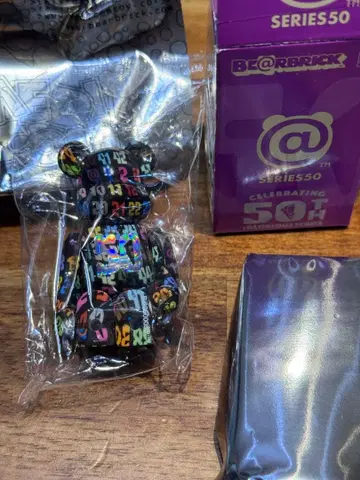 [ 내용물, 카드 미개봉 ] BE@RBRICK 시리즈 50 레어 시크릿