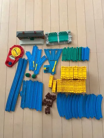 프라레일 레일 세트와 주변 부품