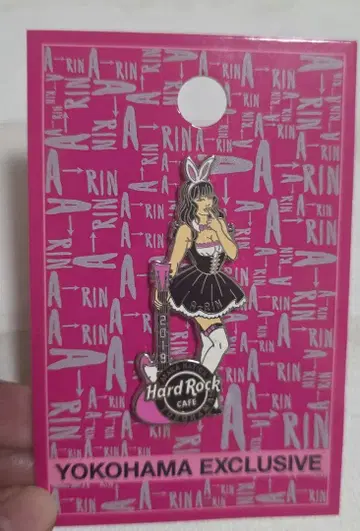 모모이로 [ 2019 AYAKA NATION Pin ] 블랙