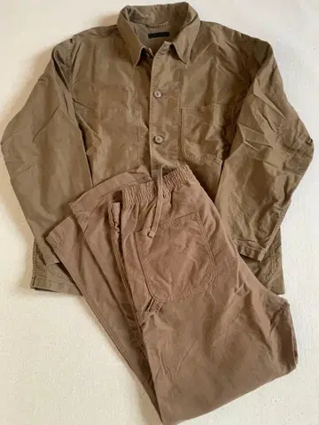 유니클로 유틸리티 재킷 와이드 핏 워크 팬츠 셋업