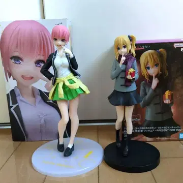 피규어 2체 세트