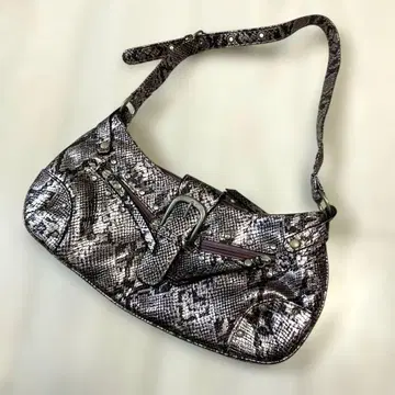 y2k 00s 헤이세이 갸루 페어리 그런지 기믹 다크 코어 모리걸