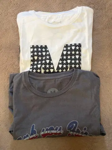 화이트/그레이 T셔츠 2장 세트