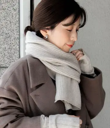 어반 리서치 도어스 해밀턴 울 리브 스톨 리브 머플러