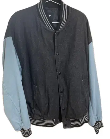 BEAMS HEART 바시티 자켓 블랙/라이트 블루 L 사이즈