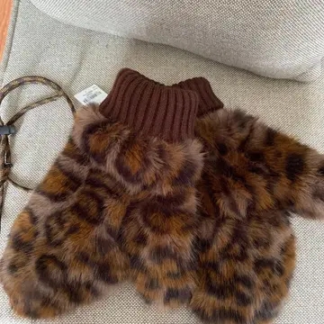 미사용 새상품 라콜레 브라운 레오파드 무늬 퍼 미튼