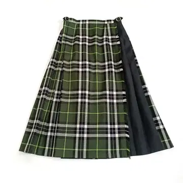 새상품급 오닐 오브 더블린 플리츠 스커트 그린 계열 핀 포함 L